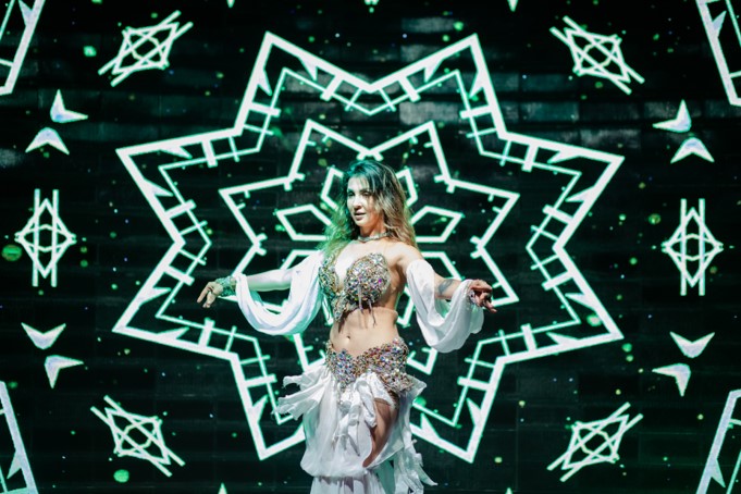 A spellbinding belly dance act under the lights